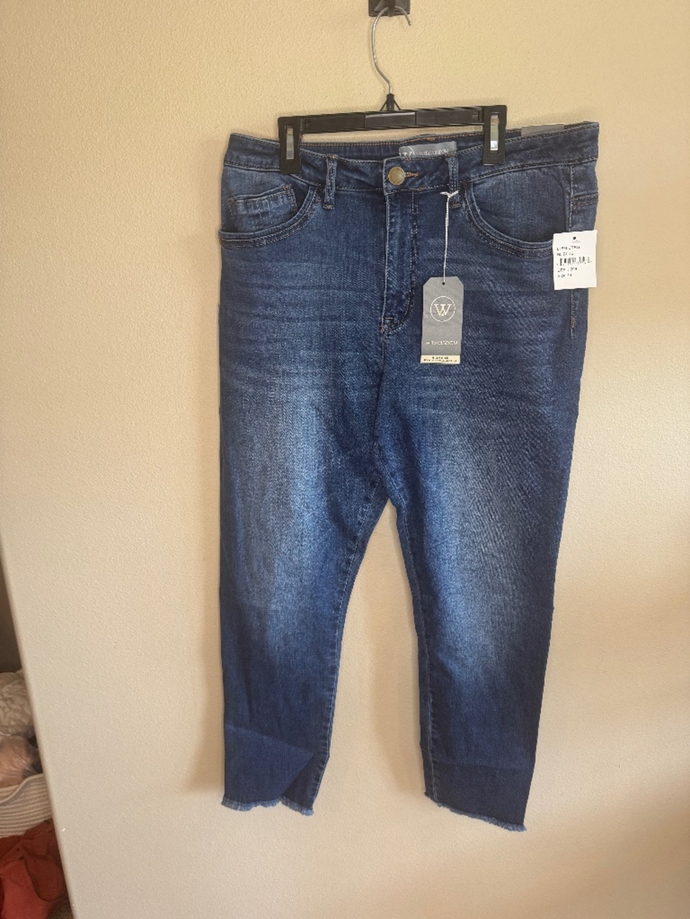 NWT Wit & Wisdom. High rise seamless ankle skimmer. 14